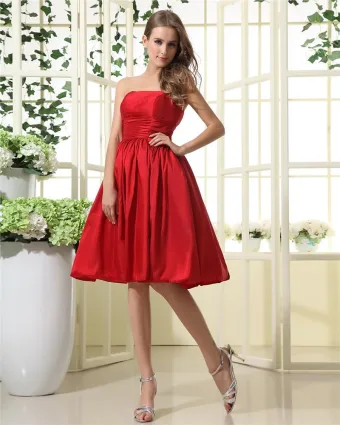 Elegant Taffeta Strapless Knee Length Bridesmaid Dresses