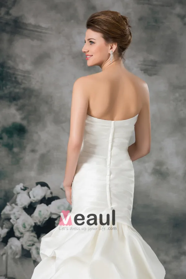 Satin A Volants Fleur De Train De Cour De Robe De Mariée Fourreau Bustier