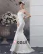 Fleur De Longueur De Plancher Bretelles Perles Dentelle Plissee Robe De Mariée Sirène
