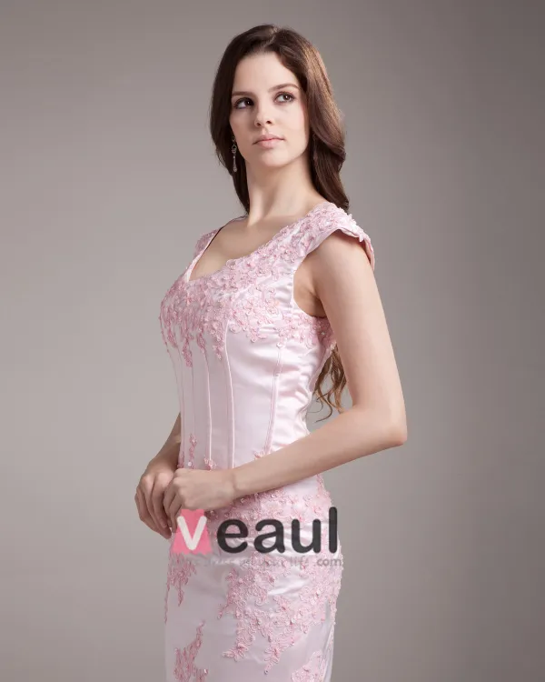 V Cou Applique Perles Etage Longueur Satin Robe De Mariée Fourreau