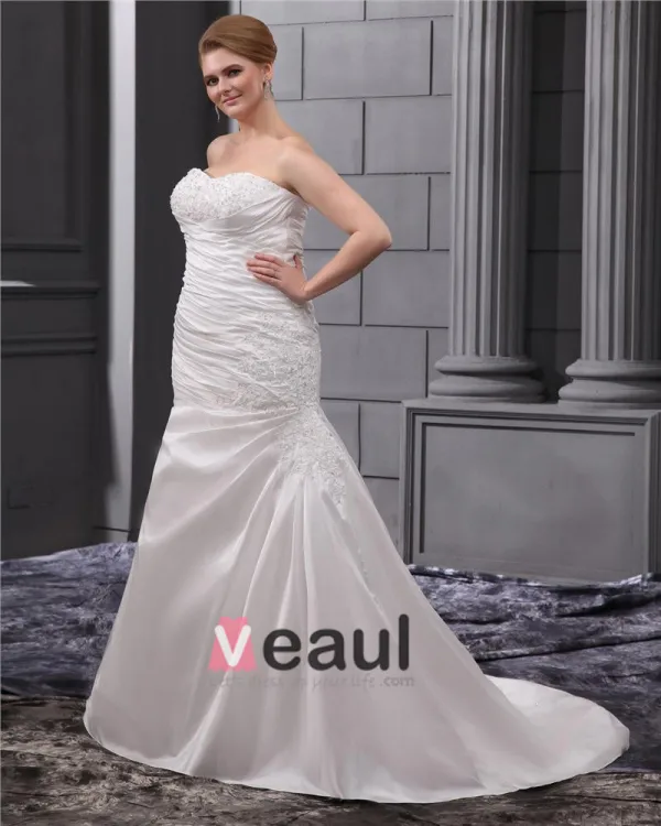 Satin Applique Chapel Plus Size Bridal Gown Wedding Dress