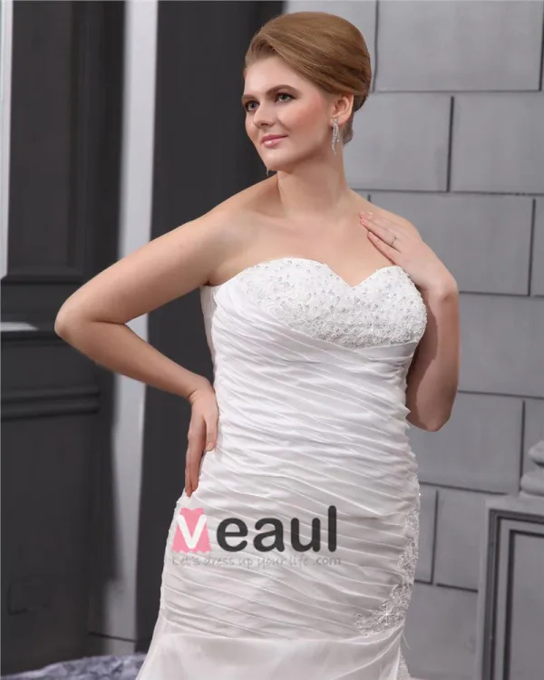 Satin Applique Chapel Plus Size Bridal Gown Wedding Dress