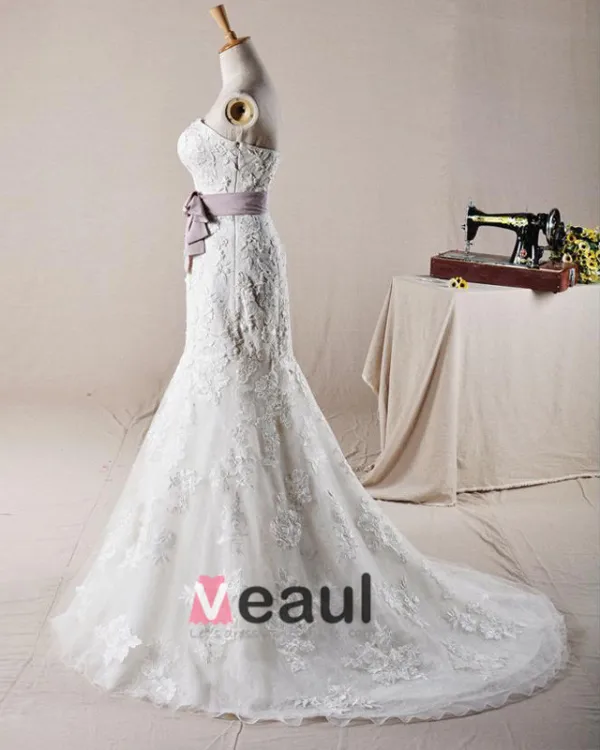 Gracieux Perles Applique Conception De Ceinture Bustier En Tulle Robe De Mariée Sirène