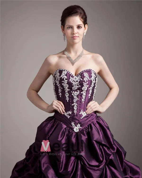 Taffeta Applikere Beading Kjaereste Krusning Gulv Lengde Ballkjoler