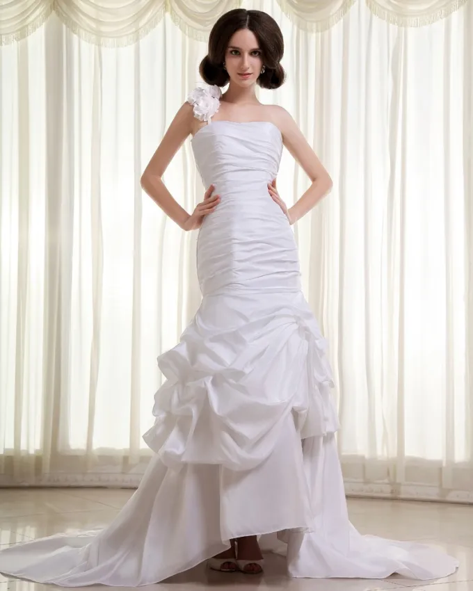 Ruffles Taft En Skulder Katedralen Tog Skjede Brudekjoler Bryllupskjoler