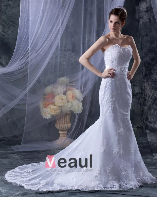 Tulle Strapless Chaoel Beading Applique Sheath Bridal Gown Wedding Dress