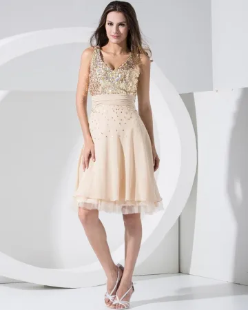 Elegant Soie De Mousseline De Soie Comme Le Satin Dentelle Col V Eclair Dans Le Dos Paillettes Longueur Genou Robe De Cocktail Plissee Sans Manches