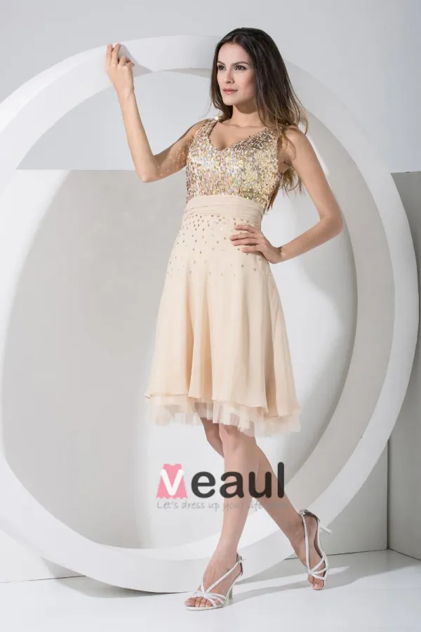 Stilvollen Chiffon- Seide Seide Wie Satin Spitze V Kragen Reißverschluss Am Rücken Pailletten Knielänge Sleeveless Gefaltetes Cocktailkleid