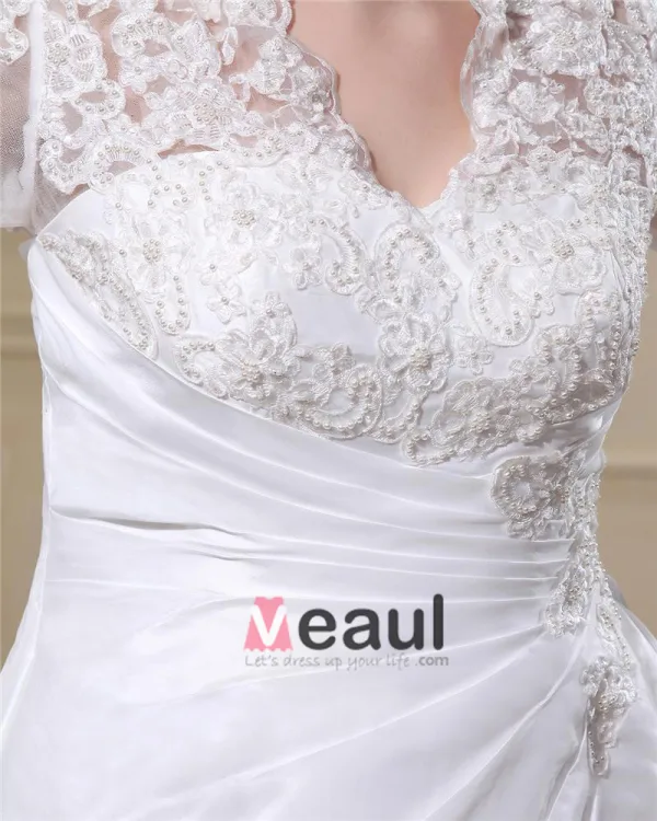 Taffeta Lace Applique Beaded Queen Anne Plus Size Bridal Gown Wedding Dresses