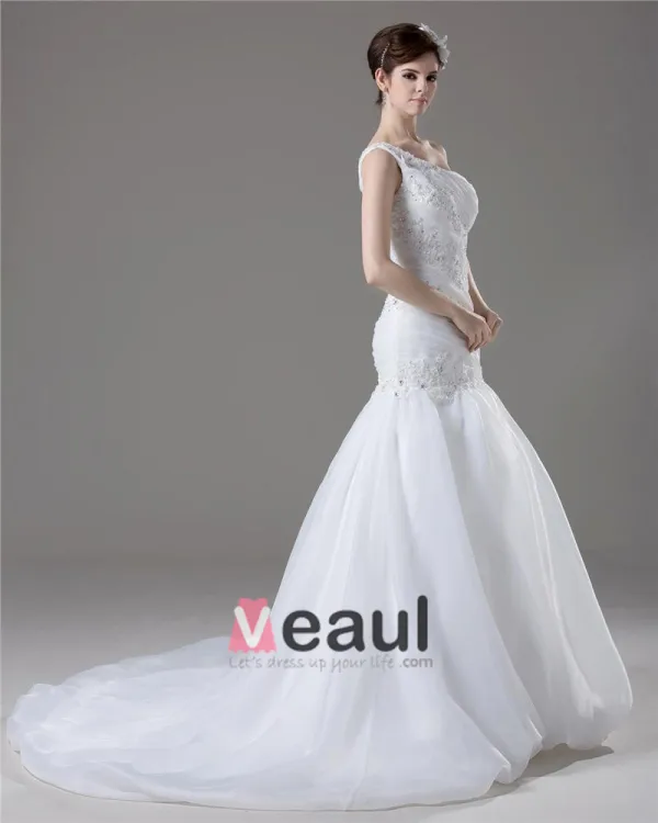 Beading Ruffles One Shoulder Floor Length Yarn Mermaid Wedding Dress