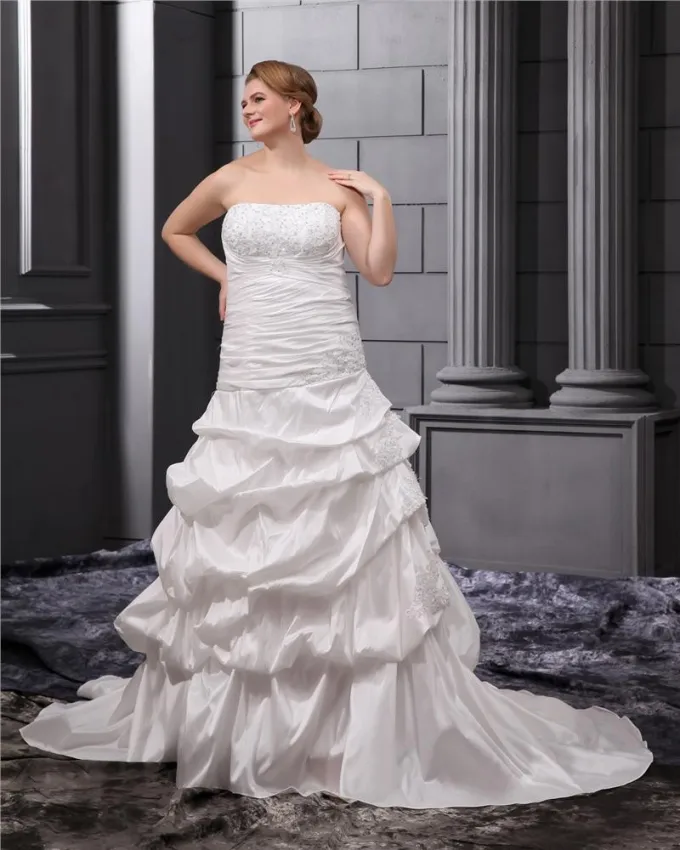 Elegante Perler Domstol Plus Size Brudekjoler Bryllupskjoler