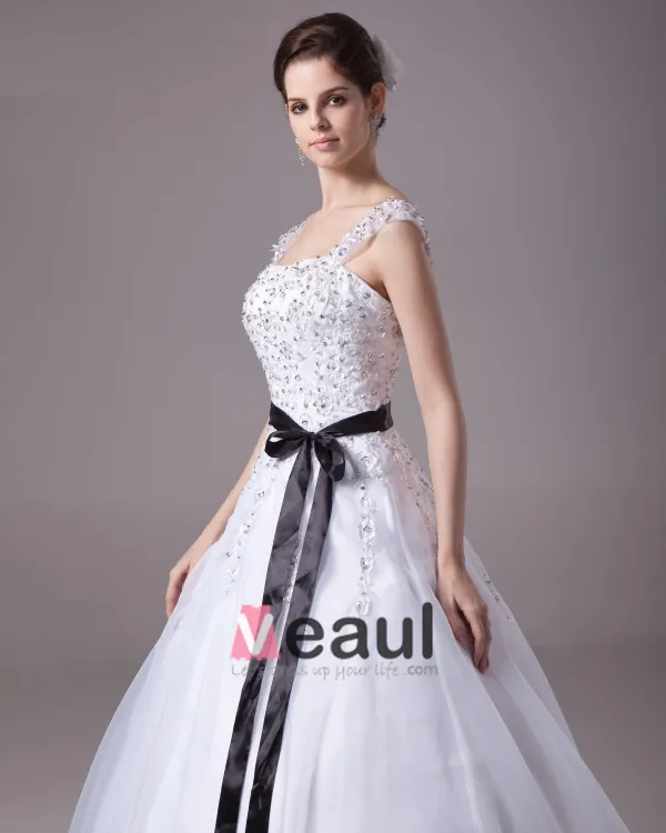 Square Floor Length Beading Applique Satin Yarn Ball Gown Wedding Dress