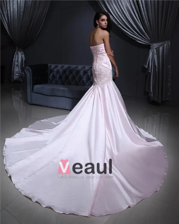Satin Beading Embroidery Halter Court Mermaid Bridal Gown Wedding Dress