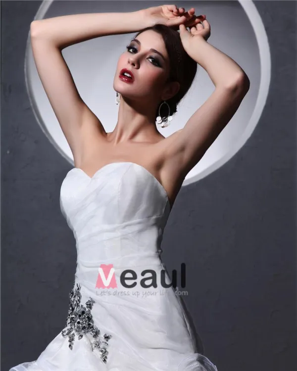 Elegant Organza Ruffles Sweetheart Chapel Train Bridal Mermaid Wedding Dress