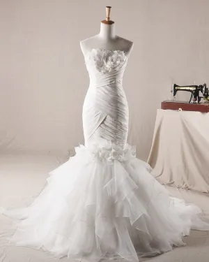 Elegant Volants Applique Perles Bustier En Organza Robe De Mariée Sirène