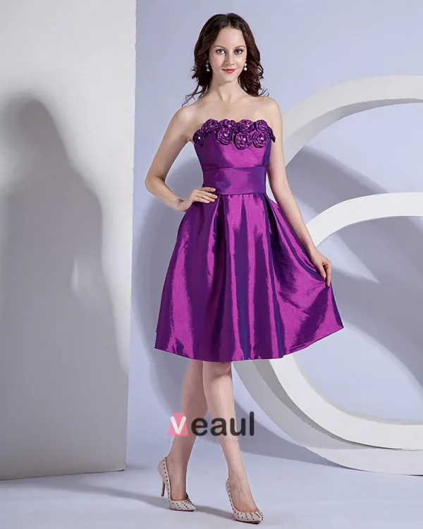 Stylish Ruffles Strapless Knee Length Taffeta Applique Bridesmaid Dresses