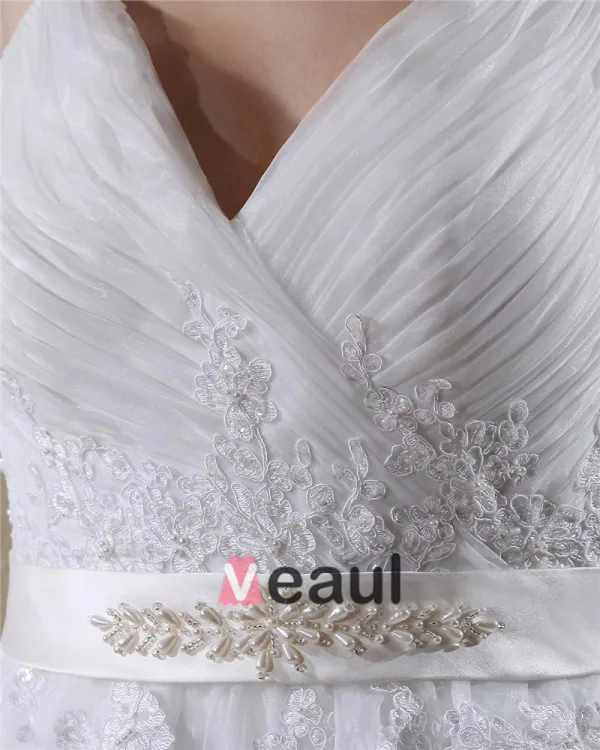 Applique Perles Fil V Tribunal Du Cou Ainsi Que La Taille De Mariée Robes De Mariage De Robe