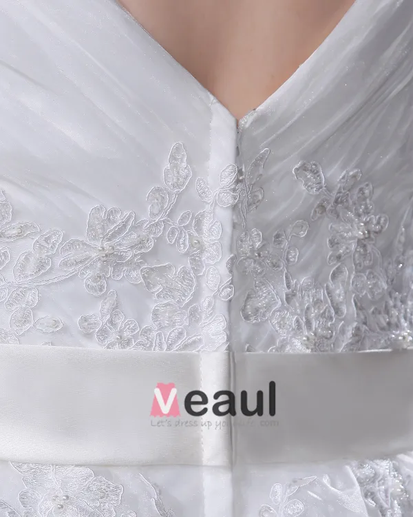 Applique Perles Fil V Tribunal Du Cou Ainsi Que La Taille De Mariée Robes De Mariage De Robe