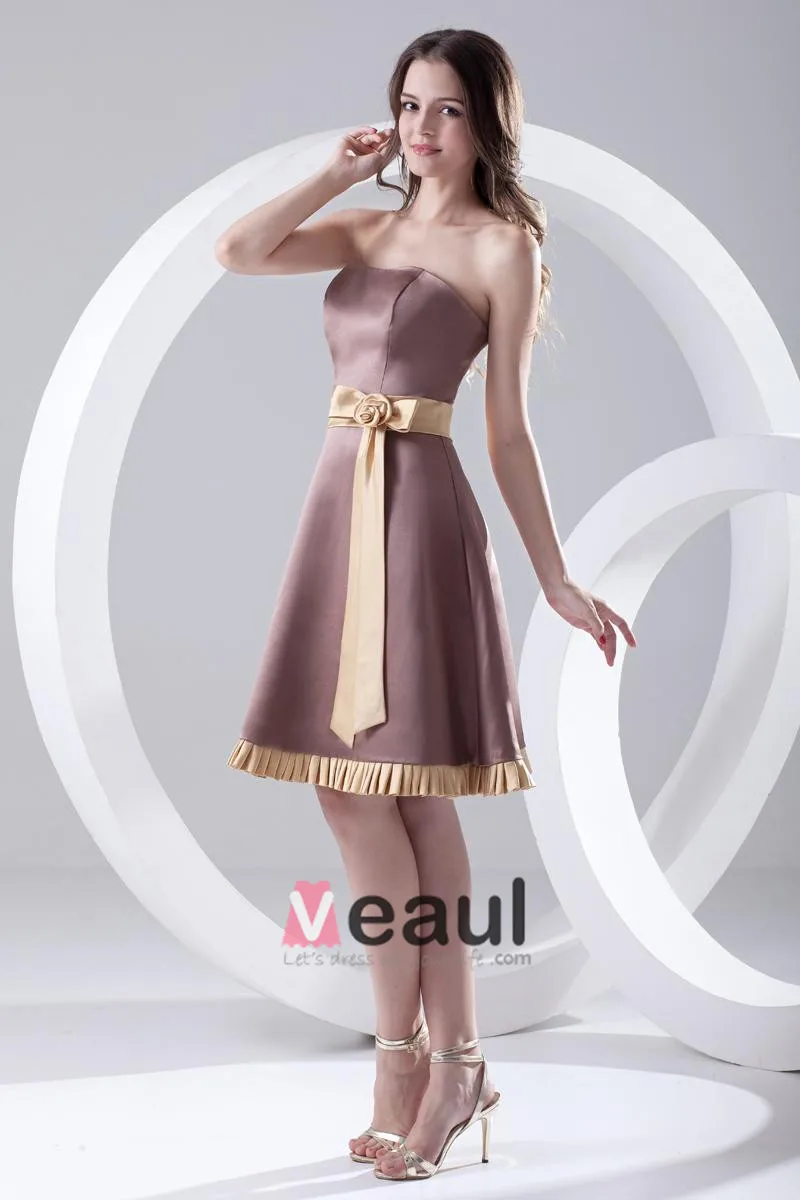 Kjaereste Halsen Ermelos Lar Lengde Blomst Satin Kvinne Liten Sort Kjole