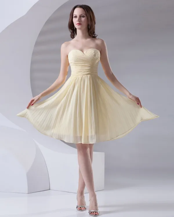 Fashion Sweetheart Knee Length Ruffle Chiffon Bridesmaid Dress