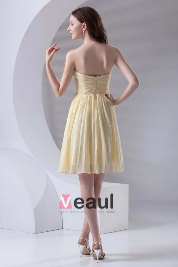 Fashion Sweetheart Knee Length Ruffle Chiffon Bridesmaid Dress