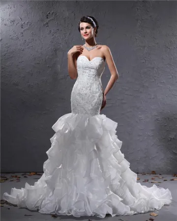 Yarn Satin Lace Flowers Beading Sweetheart Cathedral Train Mermaid Wedding Dress