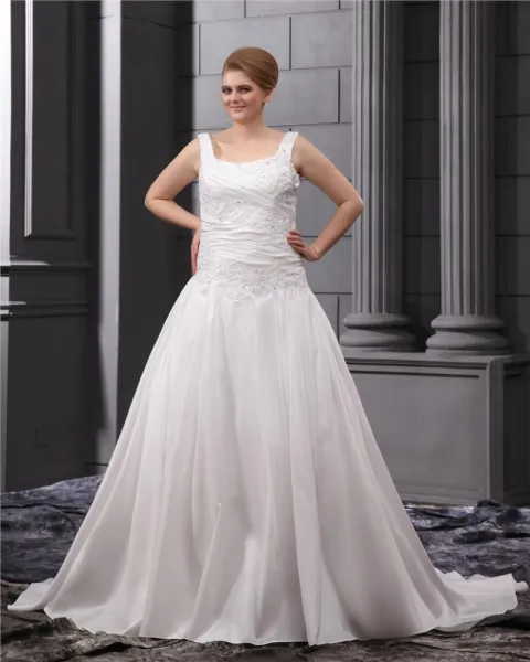 Satin Applique Round Neck Court Plus Size Bridal Gown Wedding Dress