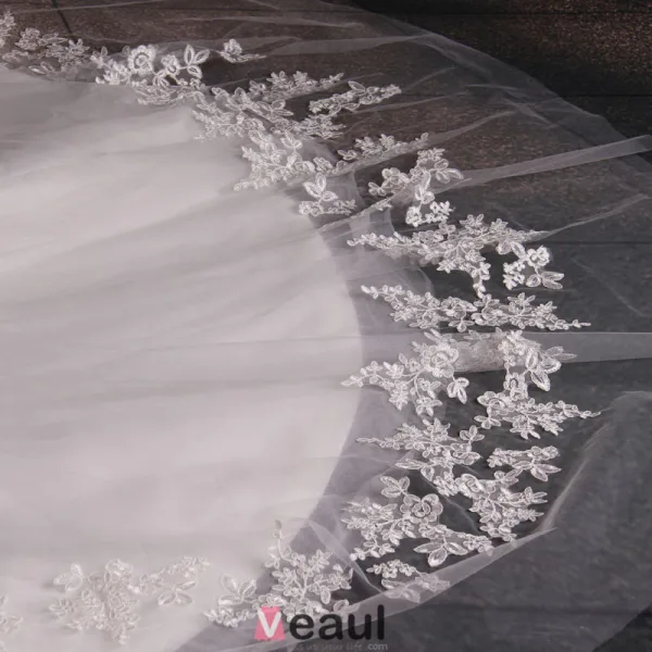 Super Long Tailing White Lace Veil Soft Yarn Material