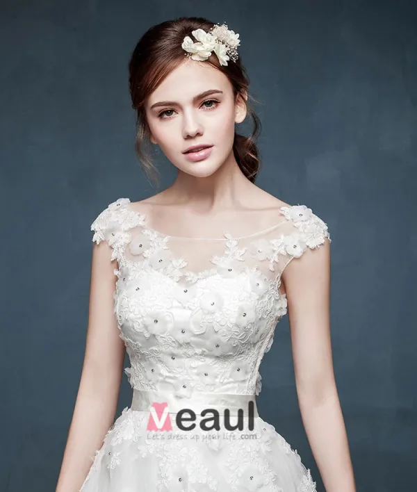 2015 Transparent Lace Handmade Petal Luxury Small Trailing Wedding Dress