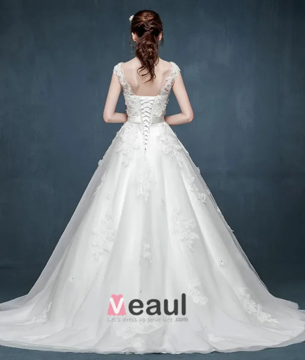 2015 Transparent Lace Handmade Petal Luxury Small Trailing Wedding Dress