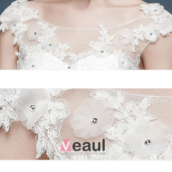 2015 Transparent Lace Handmade Petal Luxury Small Trailing Wedding Dress