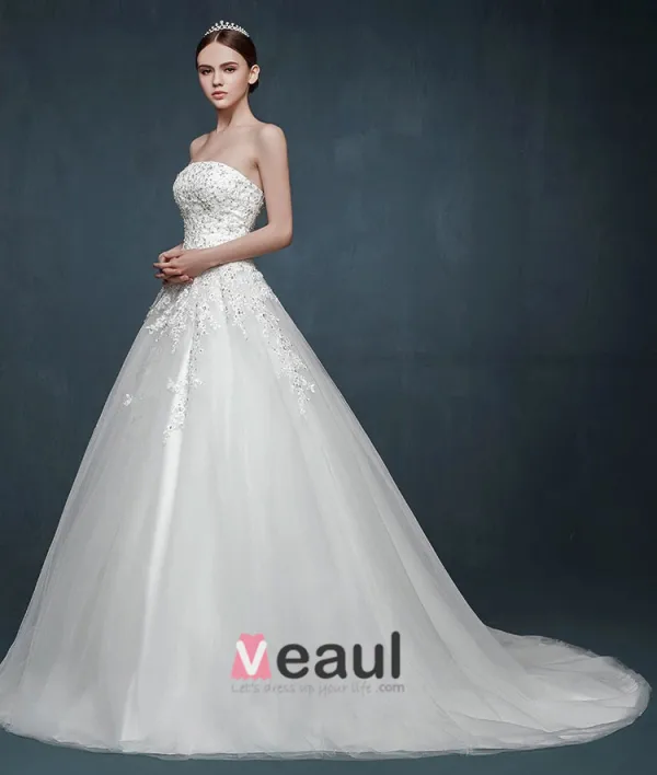 2015 Fashionable Lace Bra-type Romantic Bride Trailing Wedding Dress