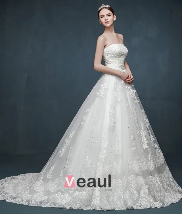 Luxe Douce A Long-tailing Grands Chantiers Beading Robe De Mariée De Mariée