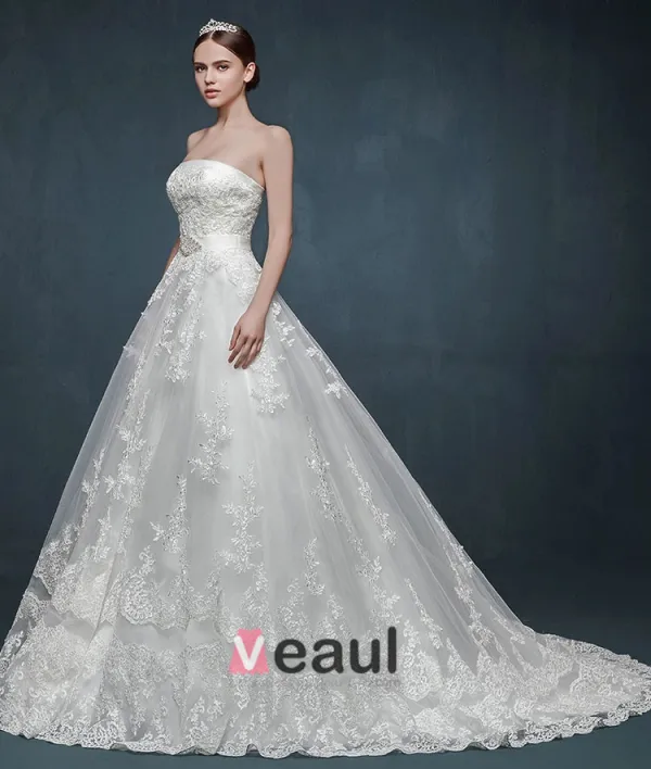 Luxe Douce A Long-tailing Grands Chantiers Beading Robe De Mariée De Mariée