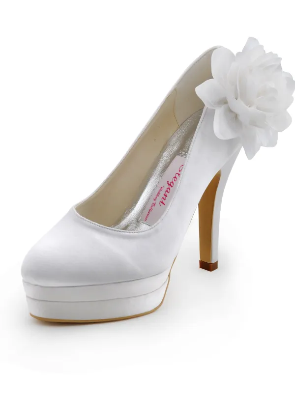 The New High-heeled Shoes Waterproof Handmade Flowers Bridal Wedding Shoes