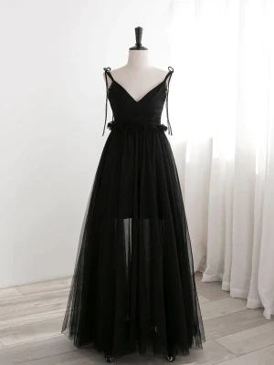 Chic Beautiful Black Prom Dresses 2024 A Line Princess Spaghetti Straps Sleeveless Backless Floor Length Long Formal Dresses
