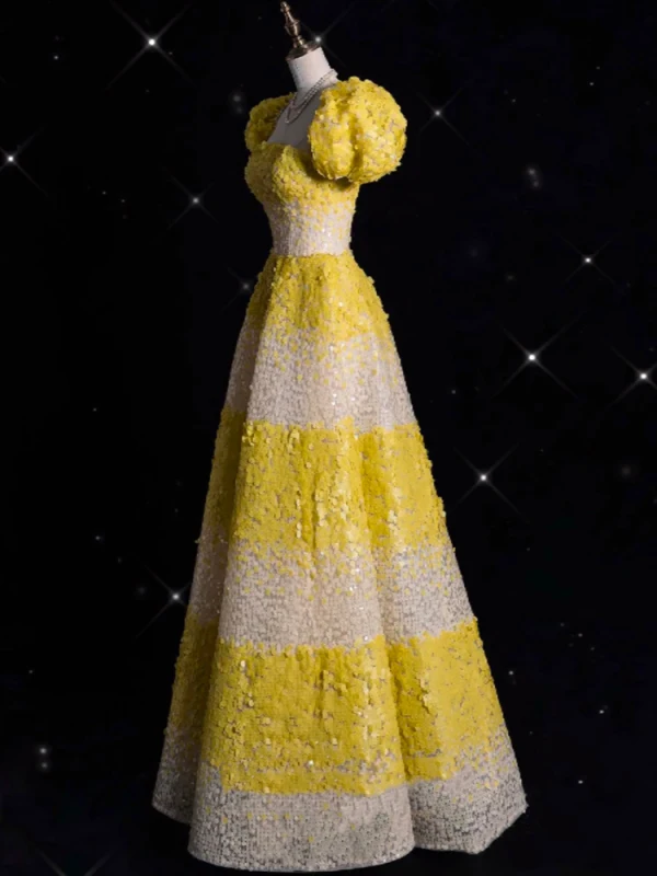 Western Two Tone Yellow 2024 Prom Dresses A-Line / Princess Sequins Square Neckline Short Sleeve Zipper Up Floor-Length / Long Formal Dresses