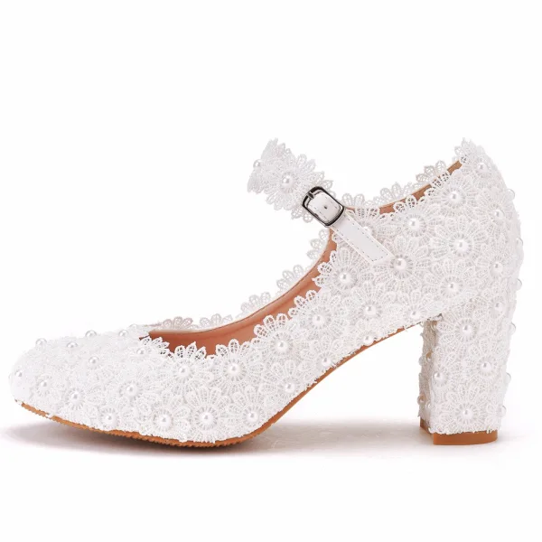 Elegant White Lace Flower Wedding Shoes 2022 Pearl 7 cm Thick Heels Round Toe Wedding Pumps High Heels