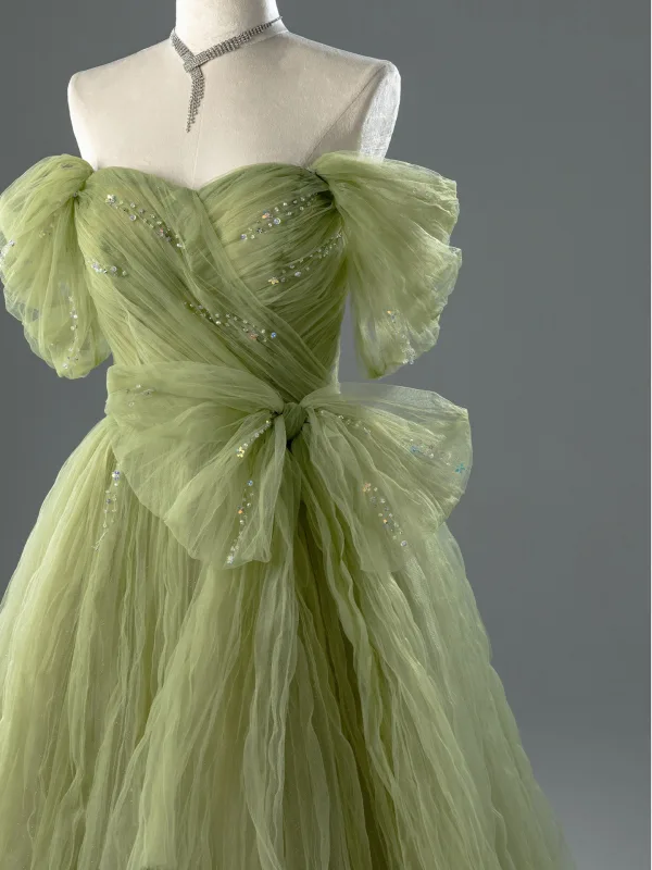 Chic / Beautiful Sage Green Beading Bow Prom Dresses 2026 A-Line / Princess Off-The-Shoulder Short Sleeve Backless Sweep Train Formal Dresses