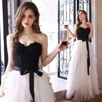 Mode Noire Volants Robe De Bal 2022 Princesse Bustier En Dentelle Fleur Sans Manches Dos Nu Noeud Ceinture Longue Robe De Ceremonie