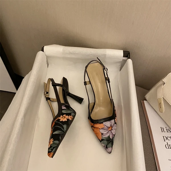 Fashion White Street Wear Printing Womens Shoes 2022 8 cm Stiletto Heels Pointed Toe Womens Shoes High Heels