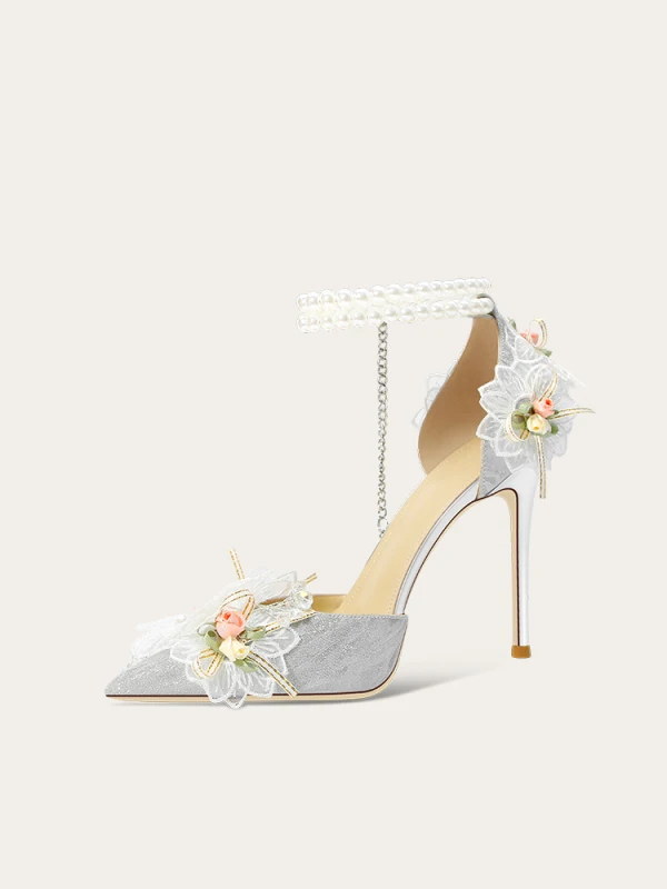 Charmant Argenté En Dentelle Fleur Appliques Chaussure De Mariée 2023 Cuir Perle Bride Cheville 10 cm Talons Aiguilles À Bout Pointu La Mariée Chaussure De Mariée