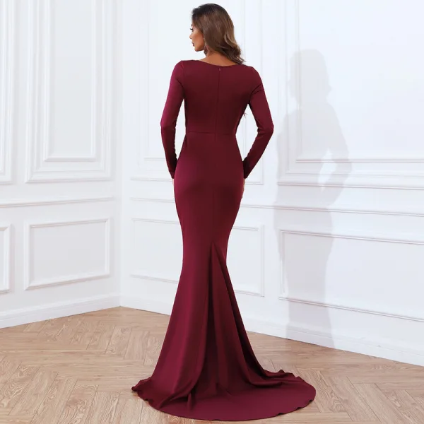 Sexy Burgundy Evening Dresses 2022 Trumpet / Mermaid V-Neck Long Sleeve Sweep Train Evening Party Formal Dresses
