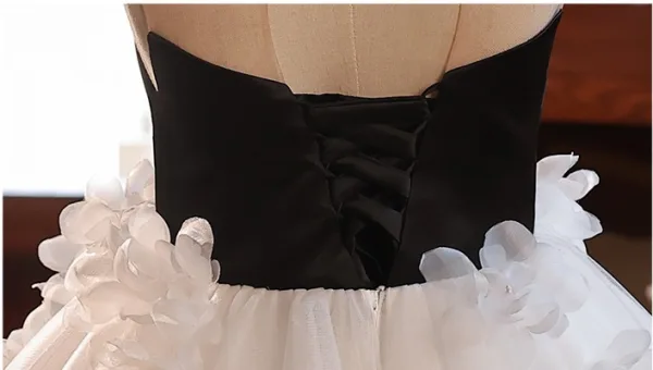 Chic / Belle Noire Appliques Anniversaire Robe Ceremonie Fille 2025 Bretelles croisées Robe Boule Bustier Sans Manches Dos Nu Train De Balayage
