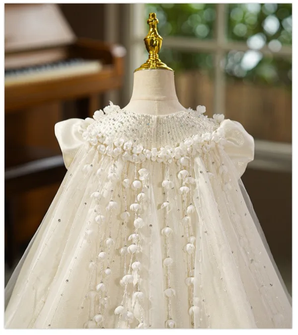 Elegante Ivory / Creme Applikationen Geburtstag Blumenmädchenkleider 2026 Ballkleid Rundhalsausschnitt Geschwollenes Kurze Ärmel