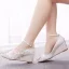 Élégant Blanche Faux Diamant En Dentelle Fleur Chaussure De Mariée 2023 5 cm Compensées À Bout Pointu Mariage Talons
