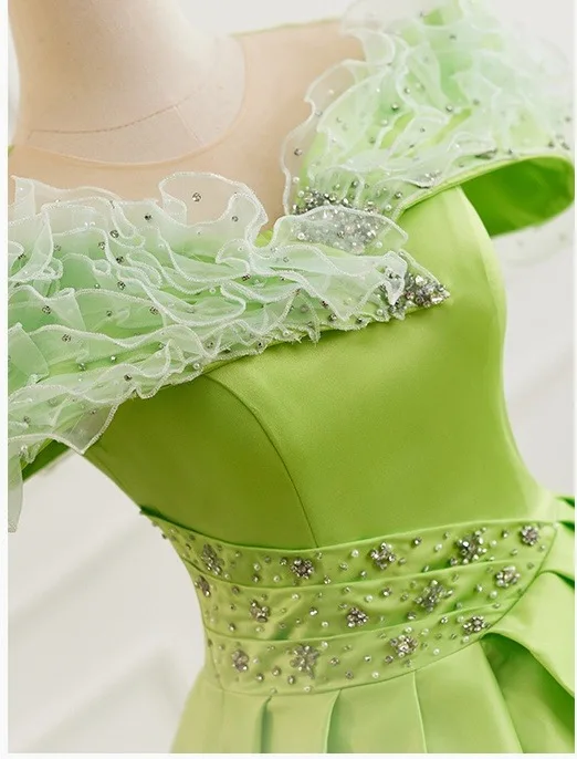 Élégant Vert Perlage Robe De Bal 2025 Robe Boule De l'épaule Manches Courtes Train De Balayage Robe De Ceremonie