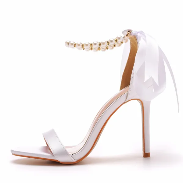 Élégant Blanche Perle Bride Cheville Noeud Soirée Sandales Femme 2023 10 cm Talons Aiguilles Talons Hauts Peep Toes / Bout Ouvert Sandales