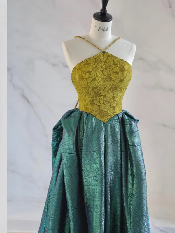 Chic / Beautiful Dark Green Prom Dresses 2025 A-Line / Princess Halter Sleeveless Backless Floor-Length / Long Formal Dresses