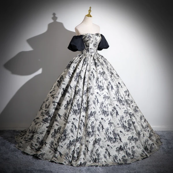 Elegante Schwarz Drucken Ballkleider 2024 Ballkleid Off Shoulder Kurze Ärmel Rückenfreies Lange Ball Festliche Kleider